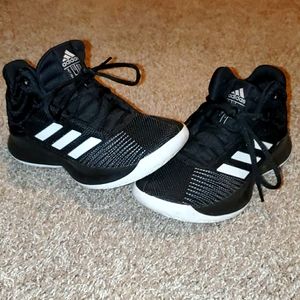 Boy's Adidas Shoes 4.5